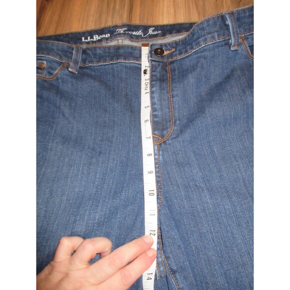 L.L.Bean Favorite Fit Straight Jean Womens 22W Blue High Rise 12 - Picture 5 of 9